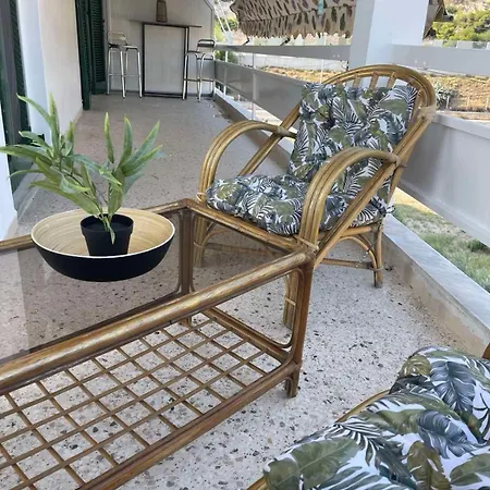 Maison De La * Истмия