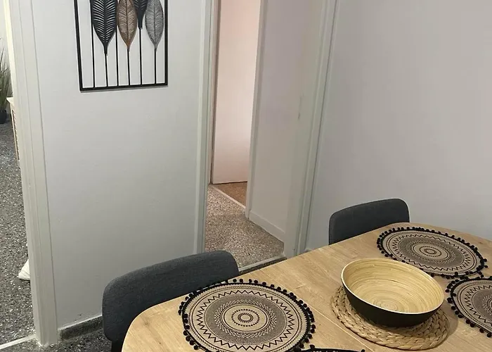 Maison De La * Isthmia