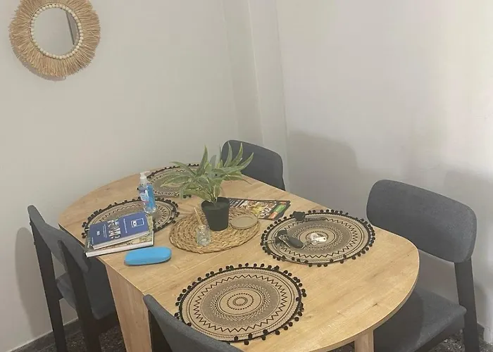 Maison De La Isthmia