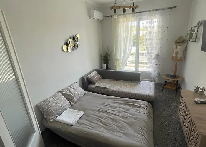 Maison De La * Isthmia